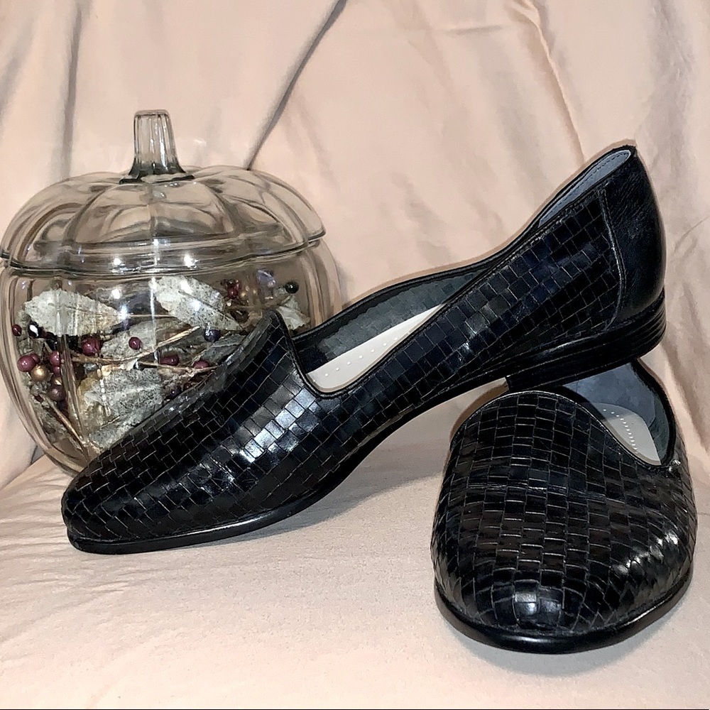 NWOB - Trotters Dress Shoes